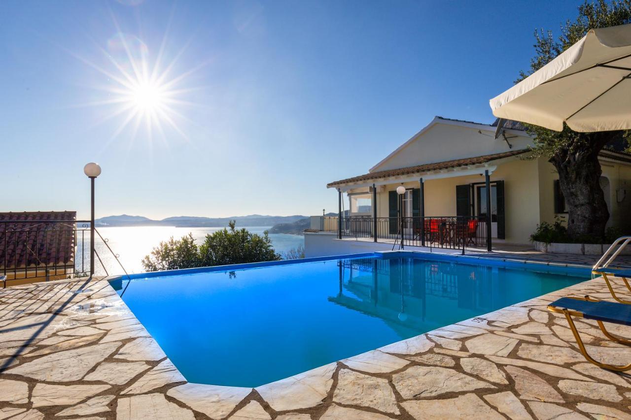Villa Georgina Nisaki  Luaran gambar